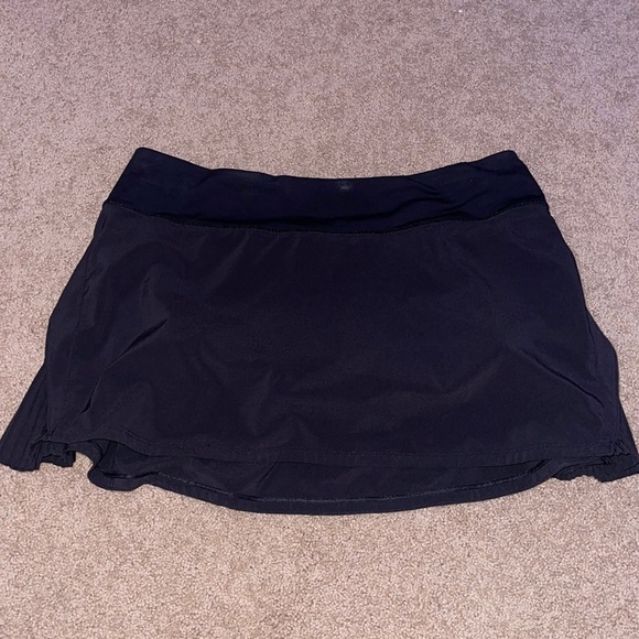 Black lululemon skort - Picture 1 of 7